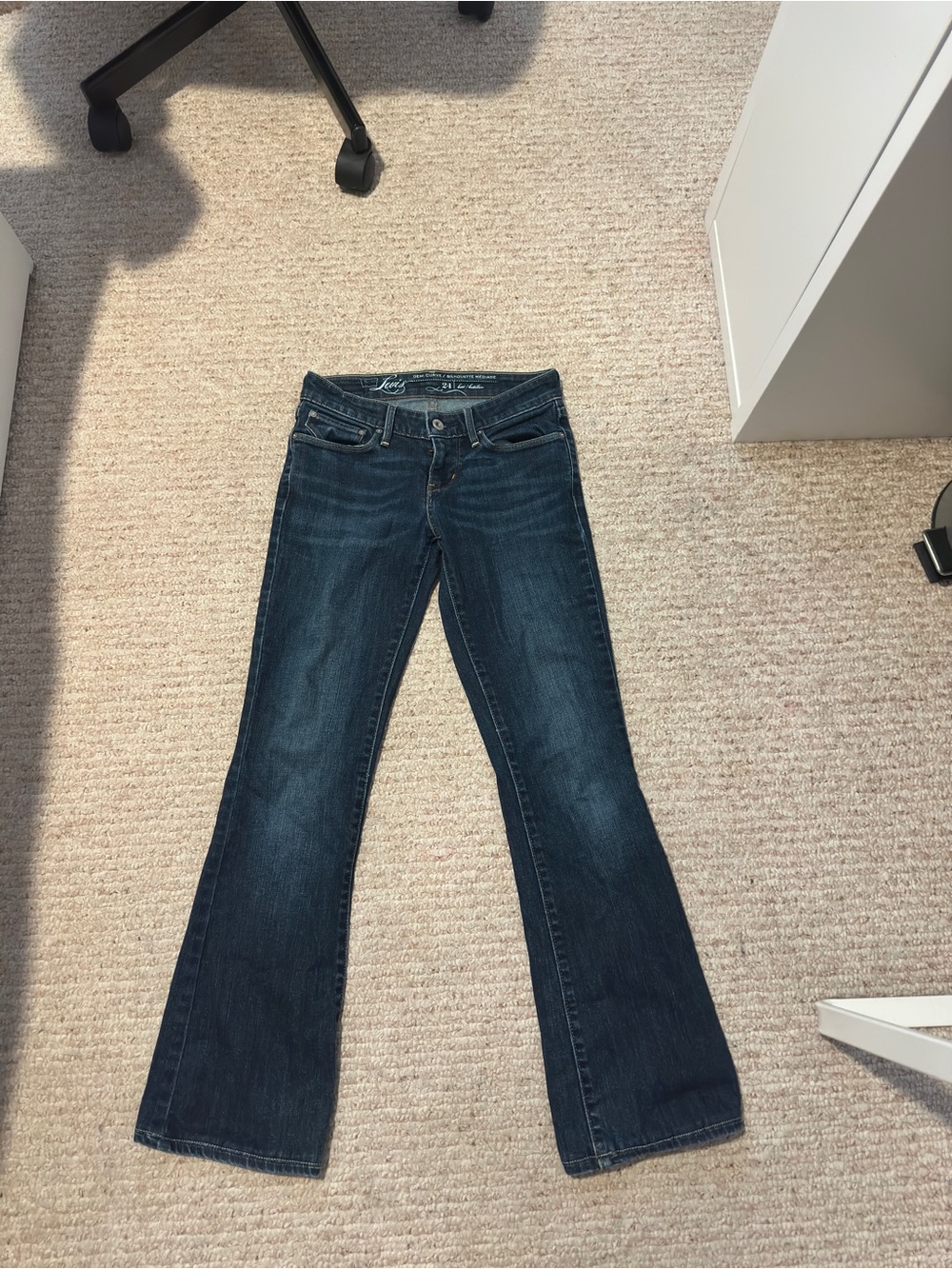 Vintage levis Demi curve